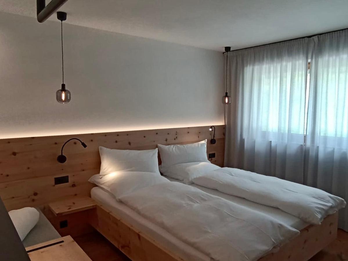 Premium Am Haidersee Und Reschensee - Haideralm Schoeneben *