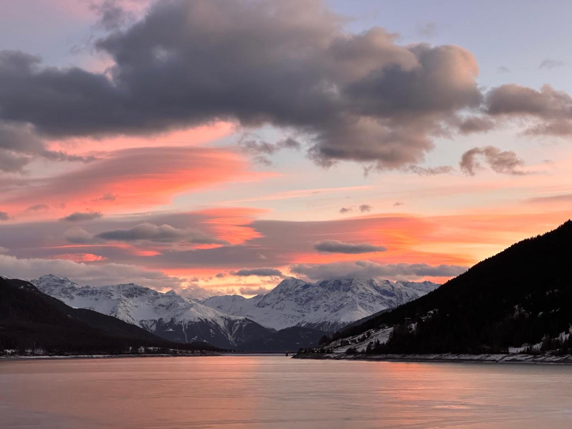 Premium Am Haidersee Und Reschensee - Haideralm Schoeneben